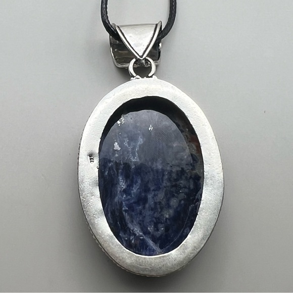 New Large Blue Sodalite Stone Silver Overlay Vintage Style Pendant Necklace - Picture 6 of 7